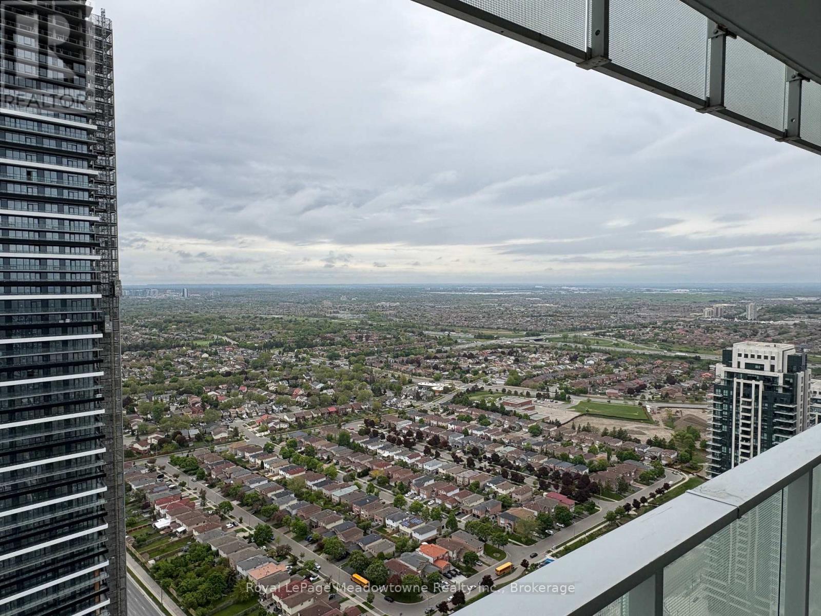 












4405 - 3900 CONFEDERATION PARKWAY E

,
Mississauga (City Centre),




Ontario
L5B0M3


