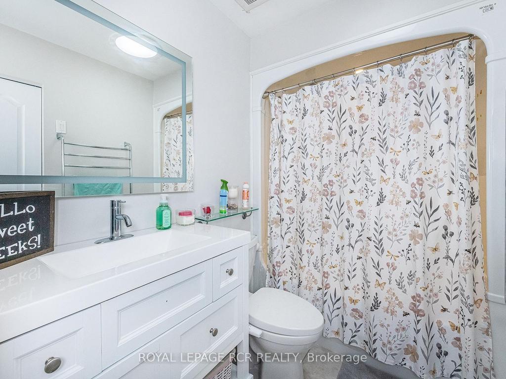









285017


COUNTY ROAD 10

N/A,
Amaranth,




ON
L9W 0Y6


