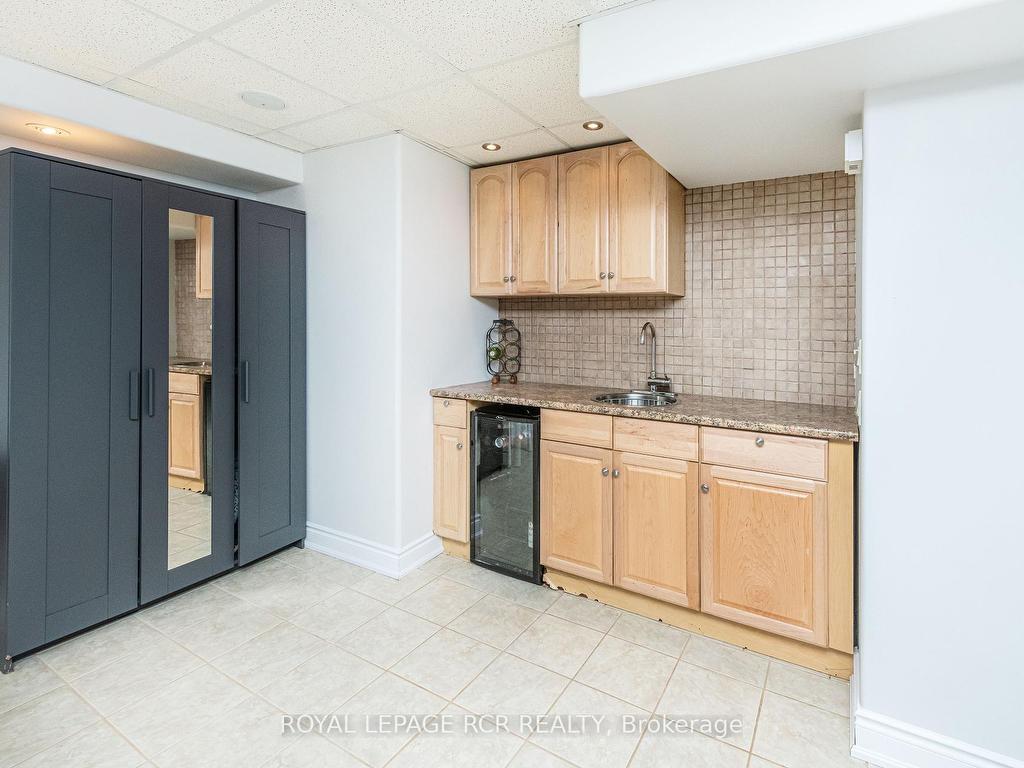 









285017


COUNTY ROAD 10

N/A,
Amaranth,




ON
L9W 0Y6

