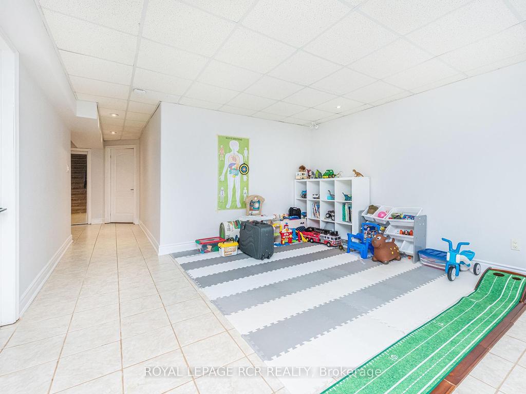 









285017


COUNTY ROAD 10

N/A,
Amaranth,




ON
L9W 0Y6

