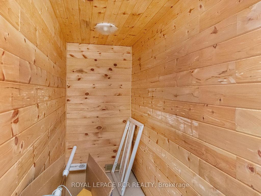 









285017


COUNTY ROAD 10

N/A,
Amaranth,




ON
L9W 0Y6


