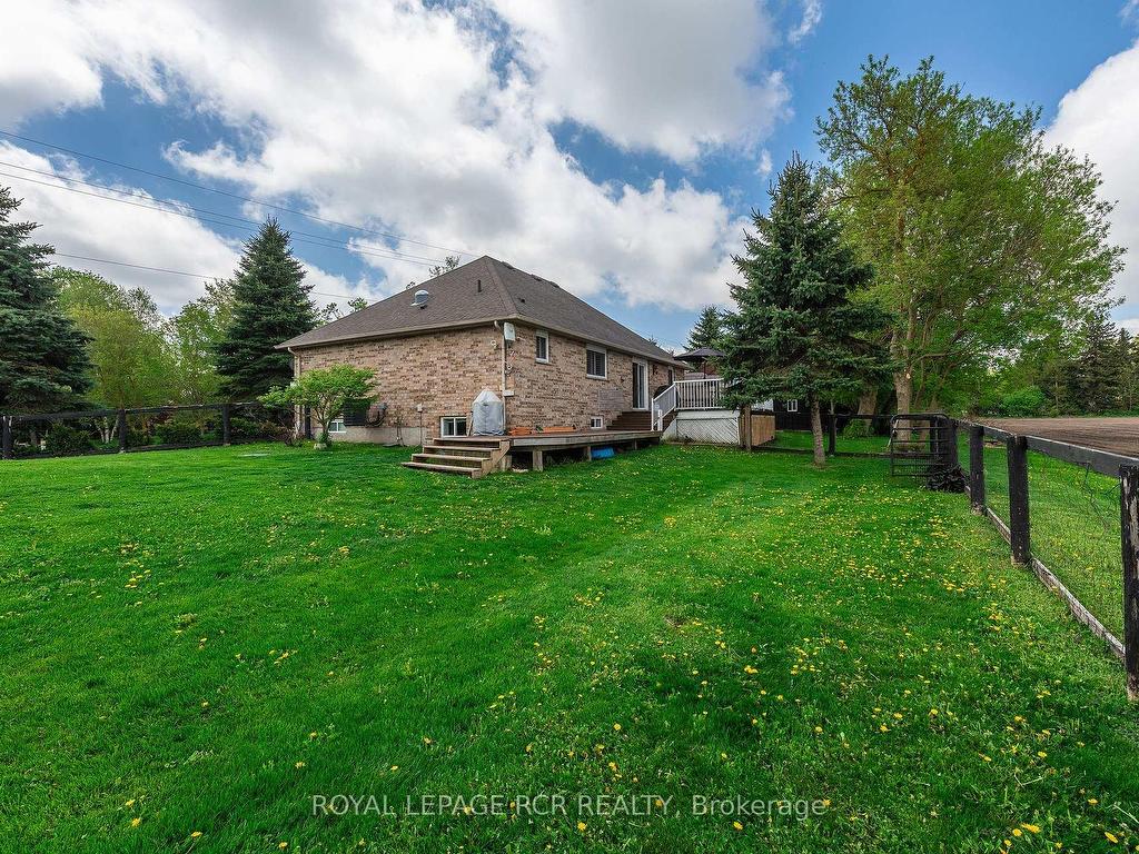 









285017


COUNTY ROAD 10

N/A,
Amaranth,




ON
L9W 0Y6

