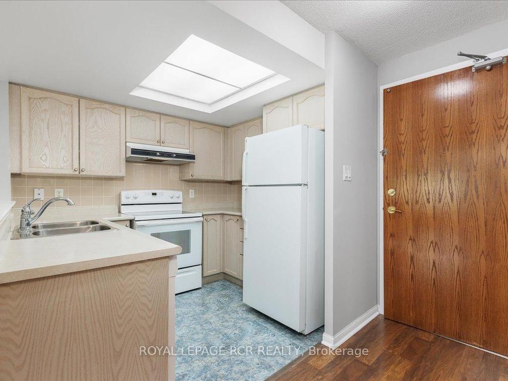 









900


Bogart Mill

Trail, 212,
Newmarket,




ON
L3Y 8V5


