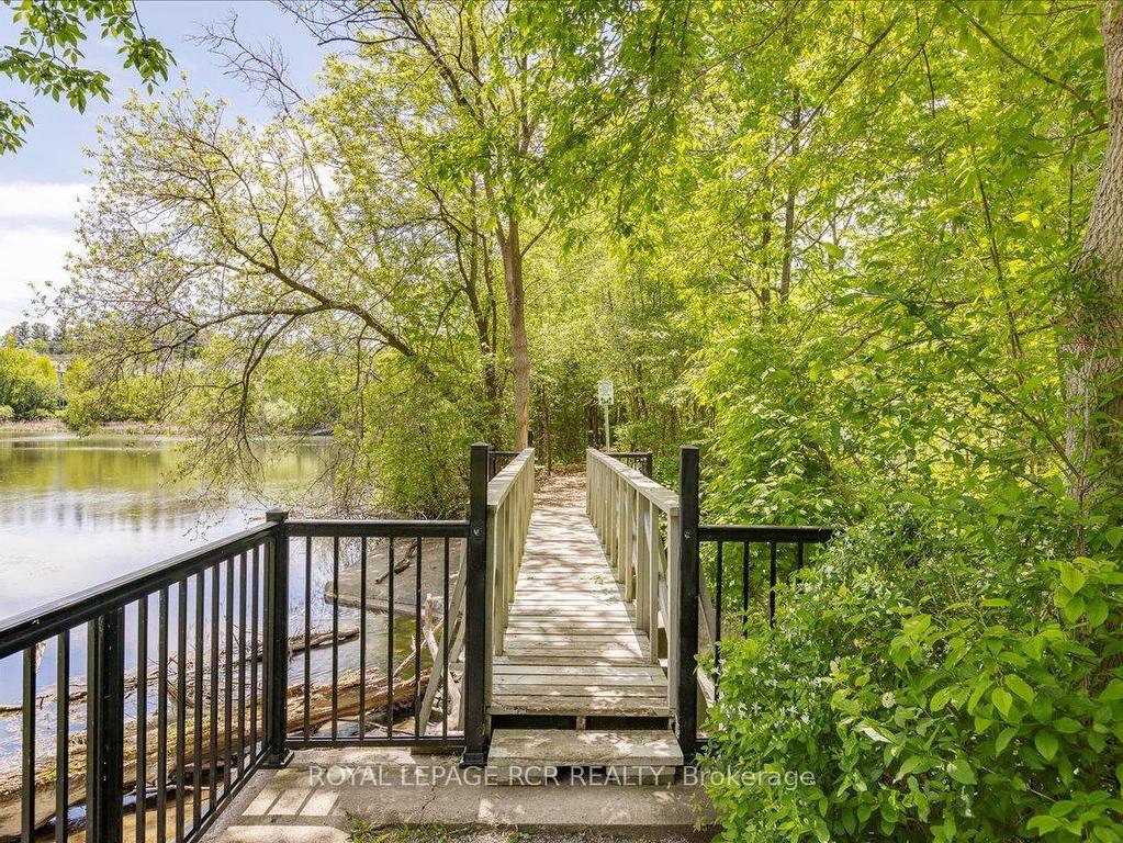 









900


Bogart Mill

Trail, 212,
Newmarket,




ON
L3Y 8V5

