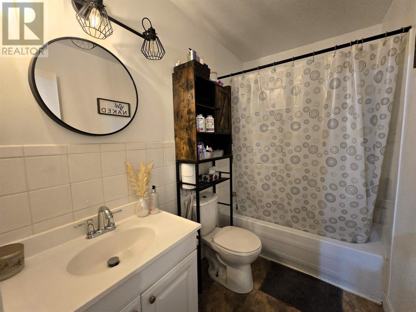 












135 Youngfox RD

,
Blind River,




Ontario
P0R1B0

