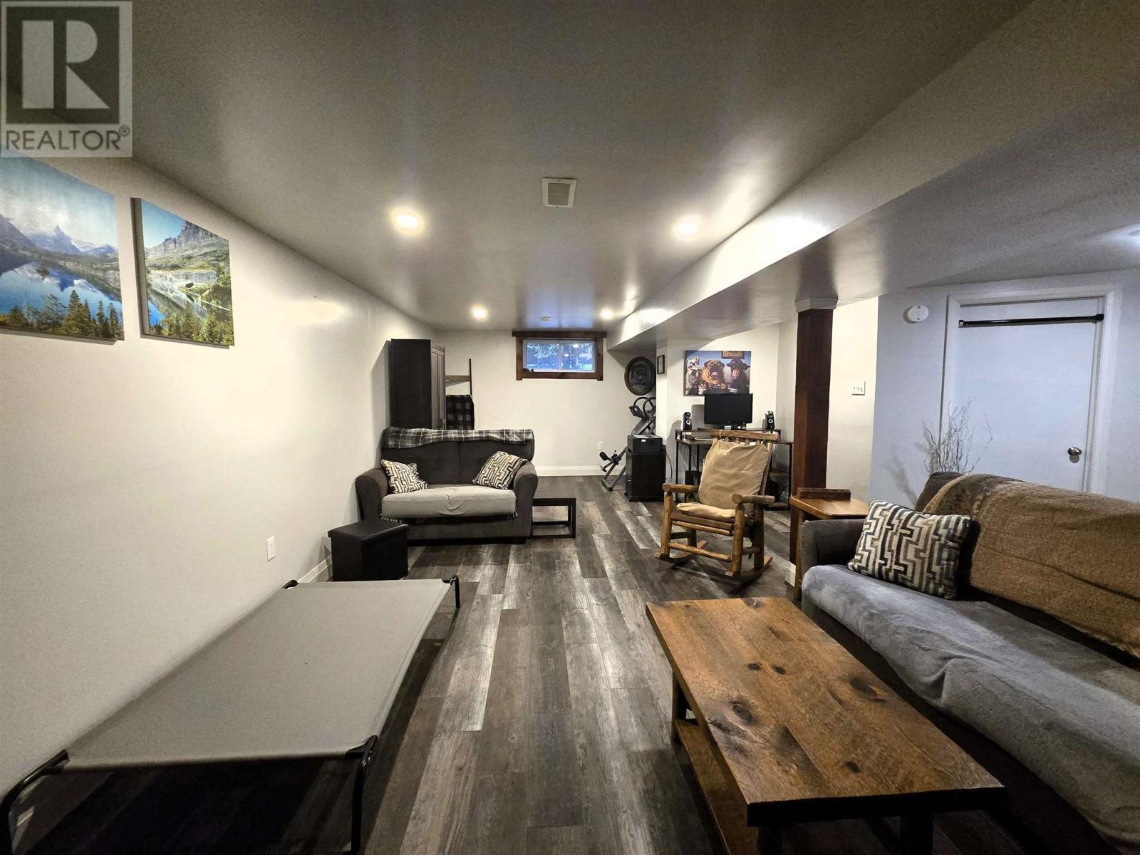 












135 Youngfox RD

,
Blind River,




Ontario
P0R1B0

