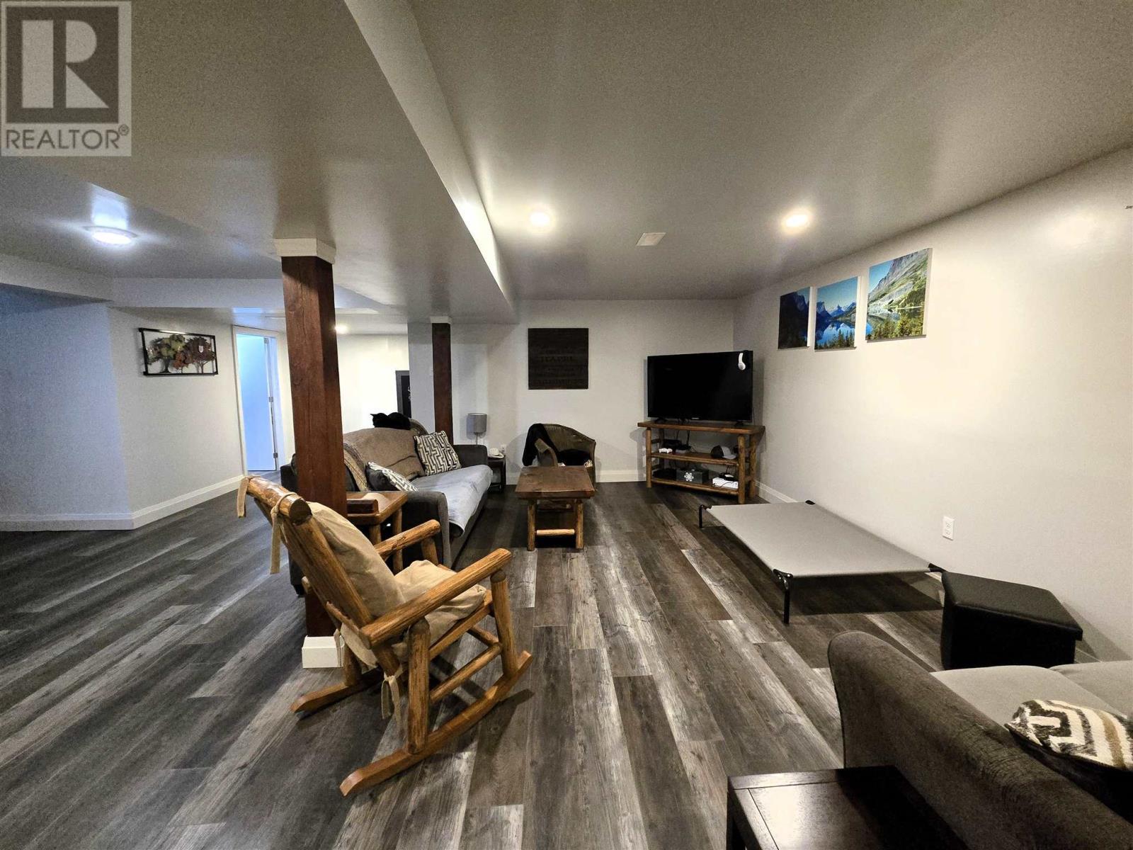 












135 Youngfox RD

,
Blind River,




Ontario
P0R1B0

