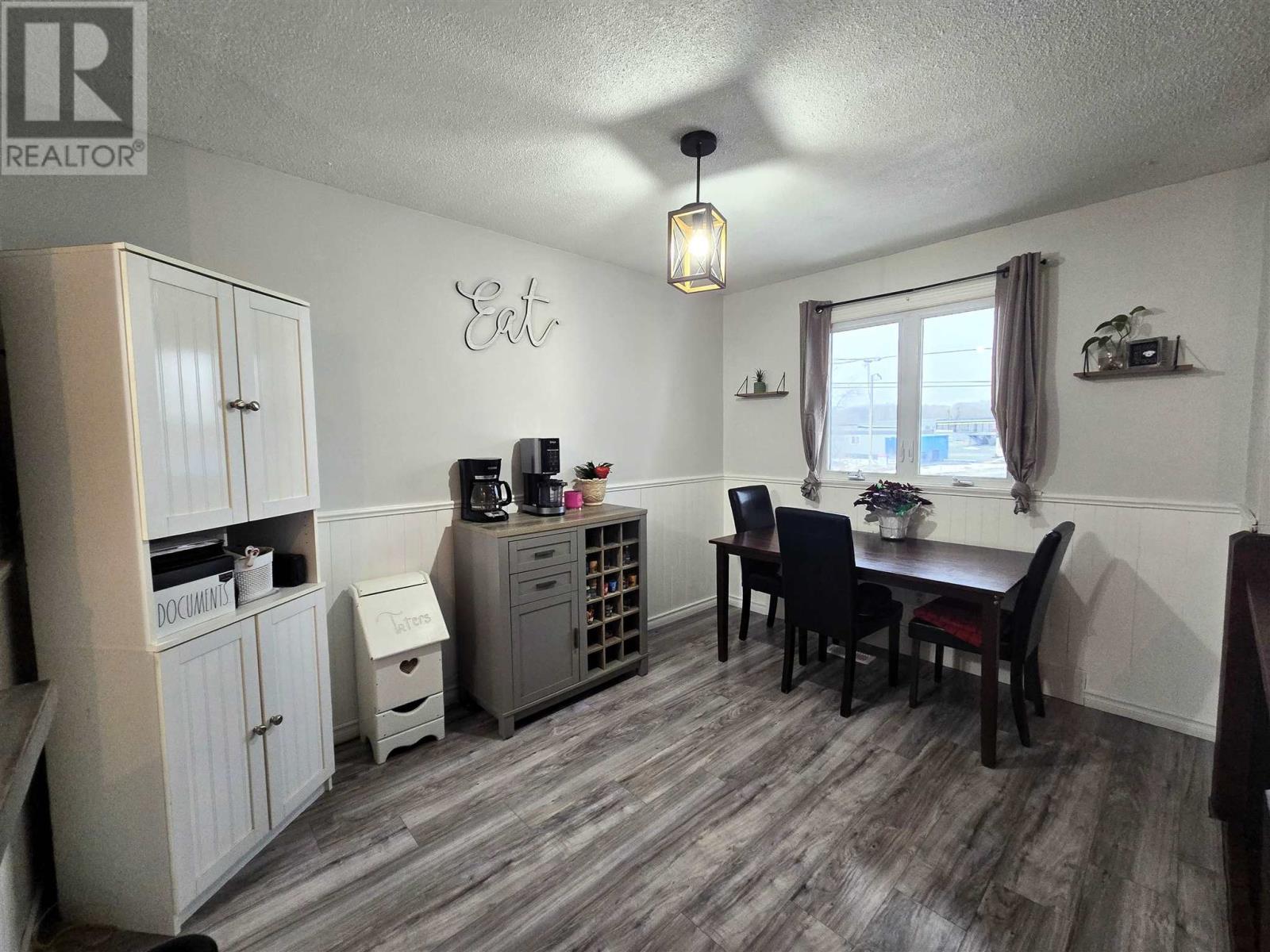 












135 Youngfox RD

,
Blind River,




Ontario
P0R1B0

