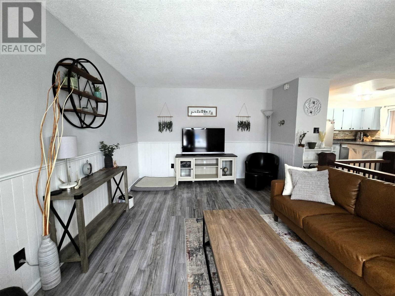 












135 Youngfox RD

,
Blind River,




Ontario
P0R1B0

