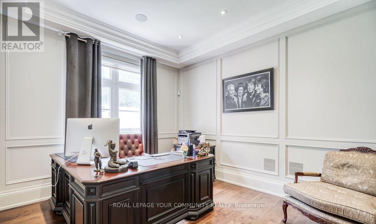 












173 LAKELAND CRESCENT

,
Richmond Hill,




Ontario
L4E3A4

