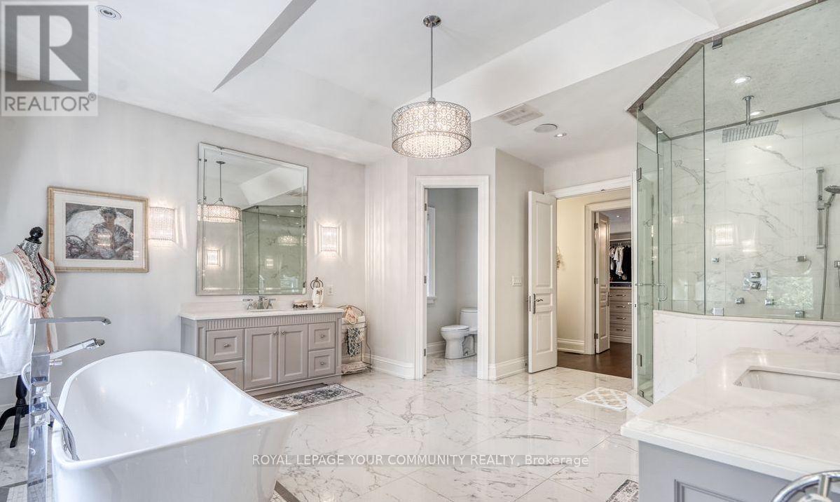 












173 LAKELAND CRESCENT

,
Richmond Hill,




Ontario
L4E3A4

