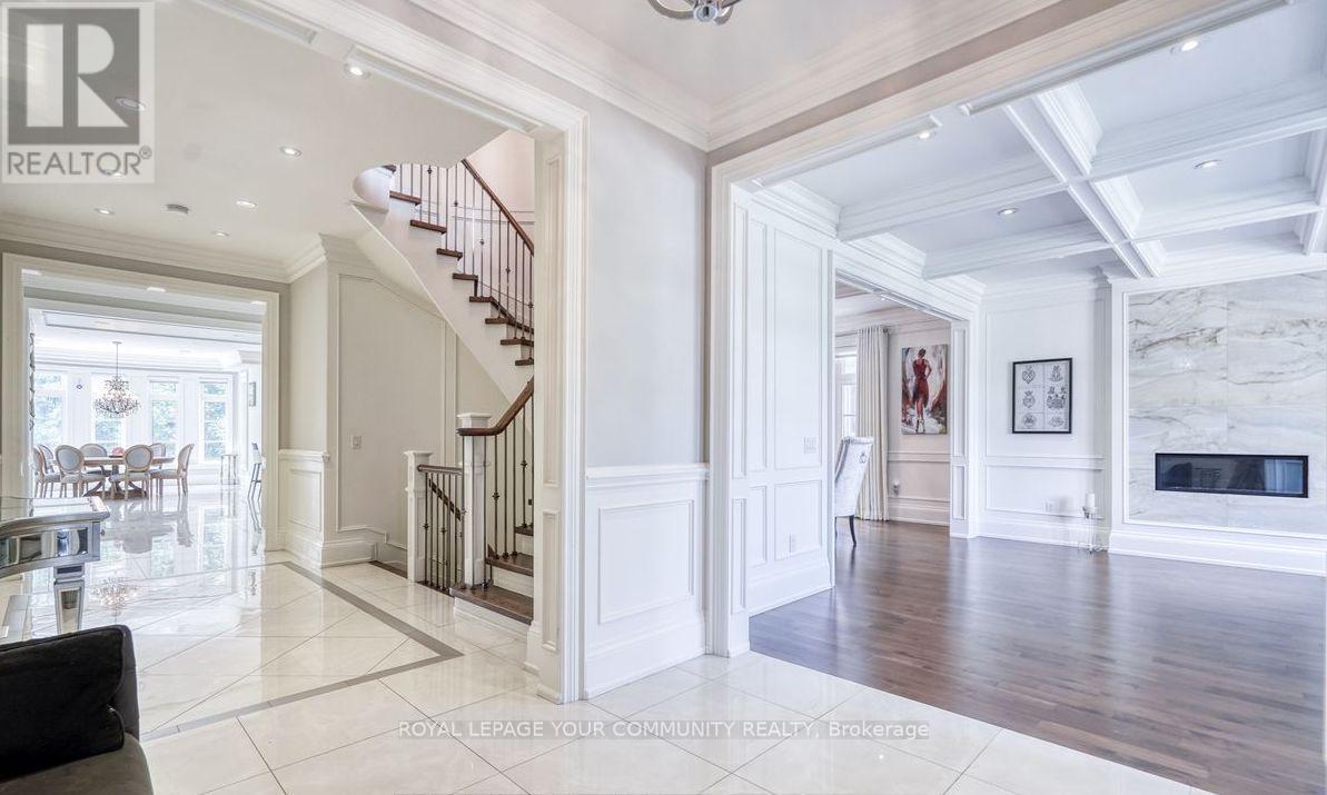 












173 LAKELAND CRESCENT

,
Richmond Hill,




Ontario
L4E3A4

