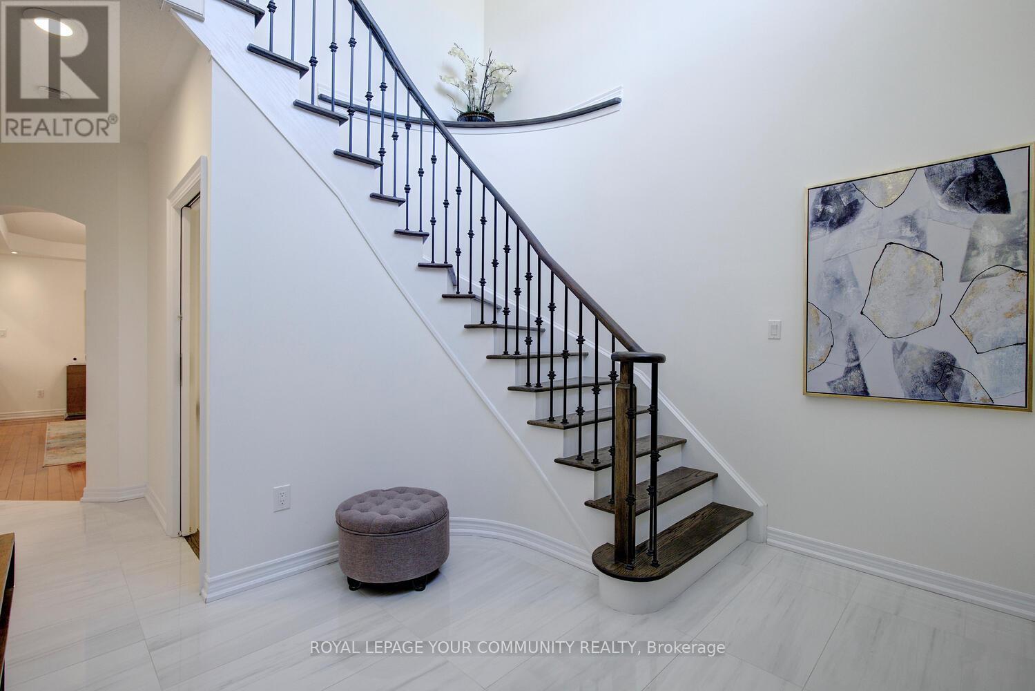 












127 GOLDEN FOREST ROAD

,
Vaughan,




Ontario
L6A0S6

