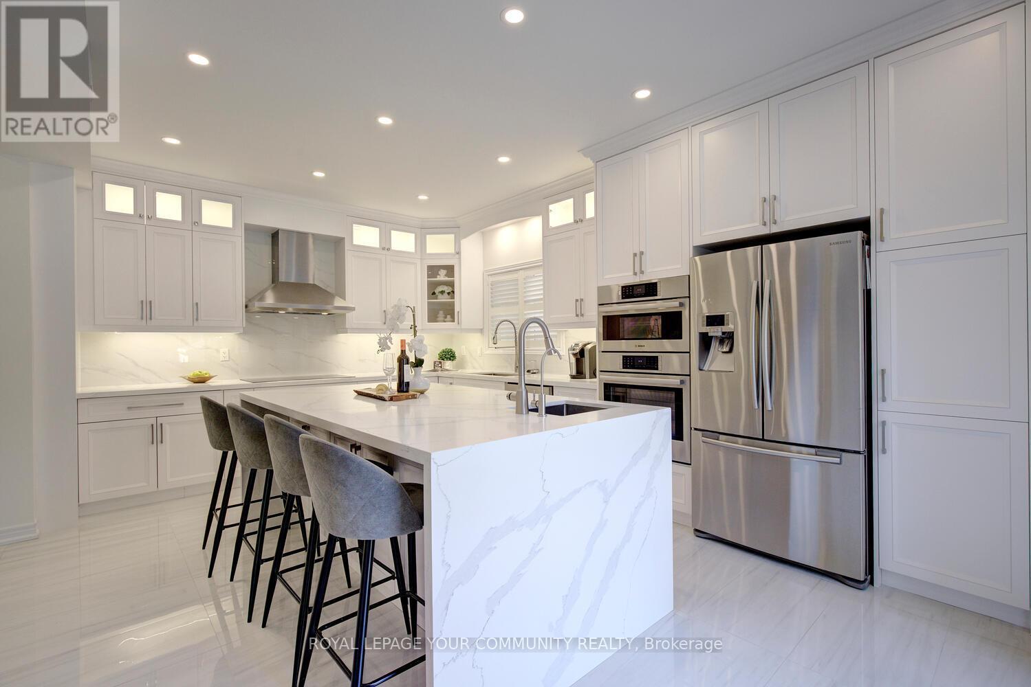 












127 GOLDEN FOREST ROAD

,
Vaughan,




Ontario
L6A0S6

