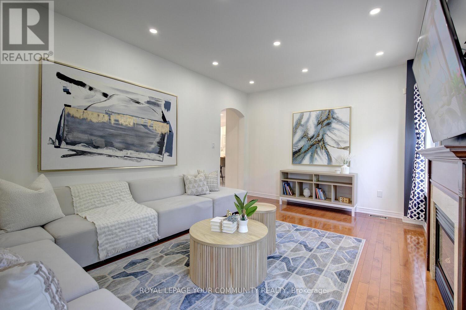 












127 GOLDEN FOREST ROAD

,
Vaughan,




Ontario
L6A0S6


