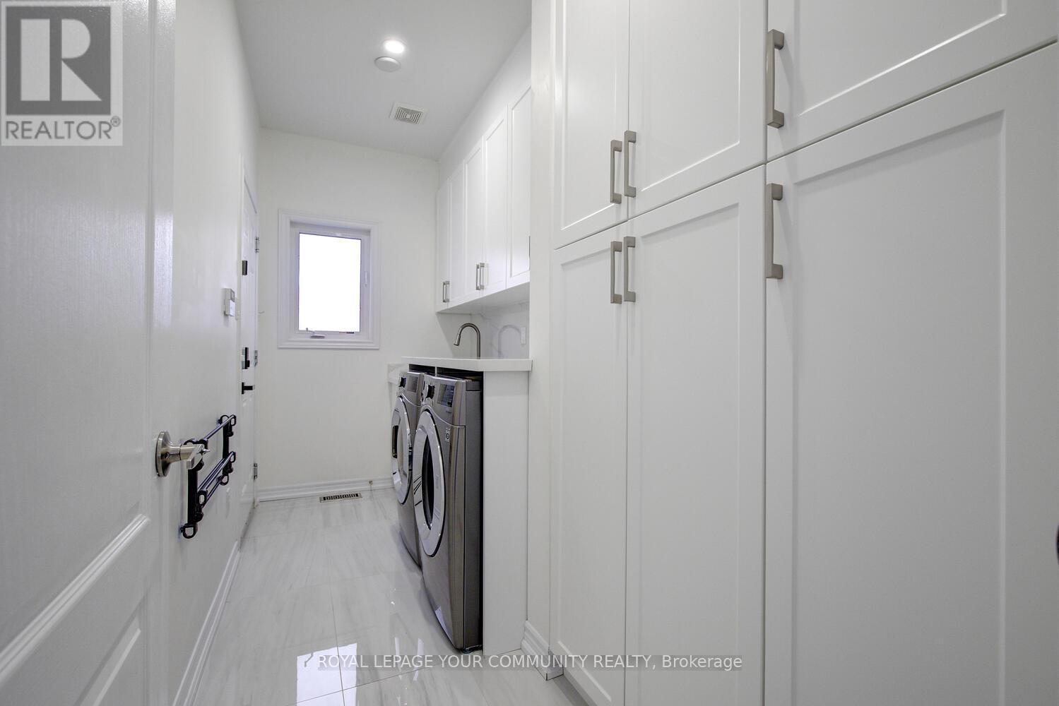 












127 GOLDEN FOREST ROAD

,
Vaughan,




Ontario
L6A0S6

