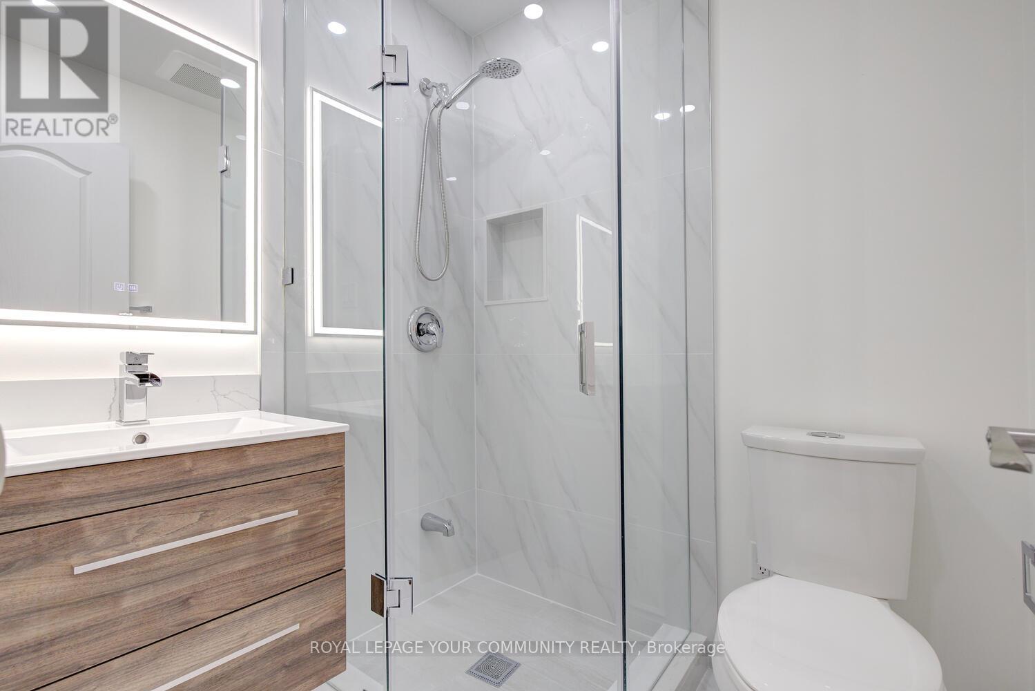 












127 GOLDEN FOREST ROAD

,
Vaughan,




Ontario
L6A0S6

