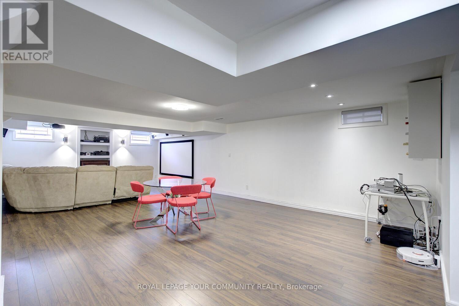 












127 GOLDEN FOREST ROAD

,
Vaughan,




Ontario
L6A0S6

