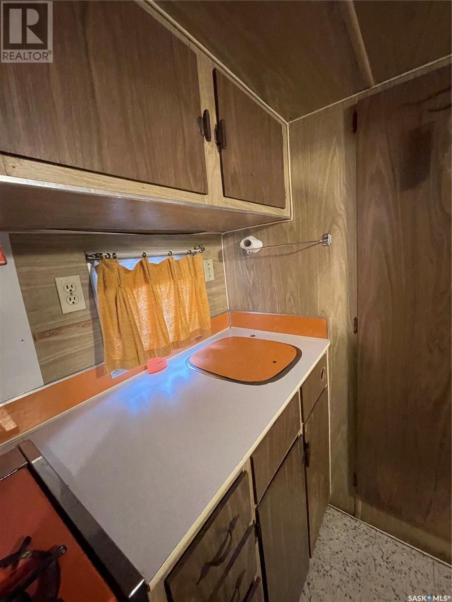 












10 George AVENUE

,
Clemenceau,







Saskatchewan
S0E0Y0

