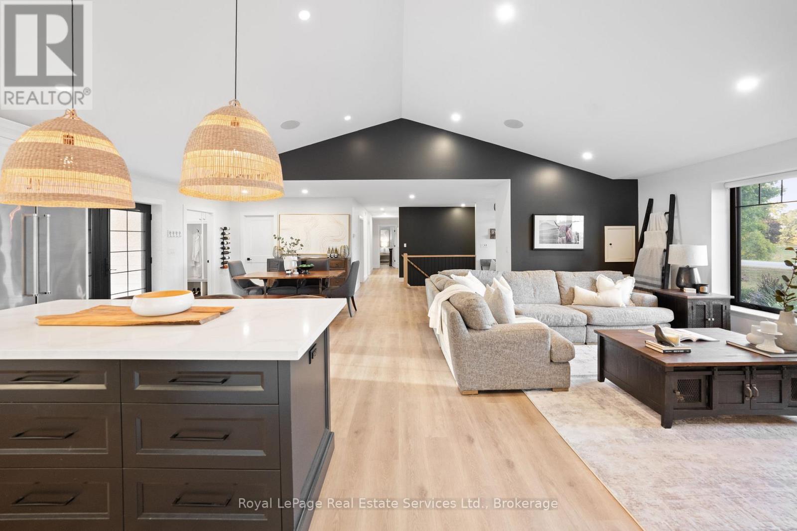 












311 ST GEORGE ROAD

,
Brant (South Dumfries),




Ontario
N0E1N0

