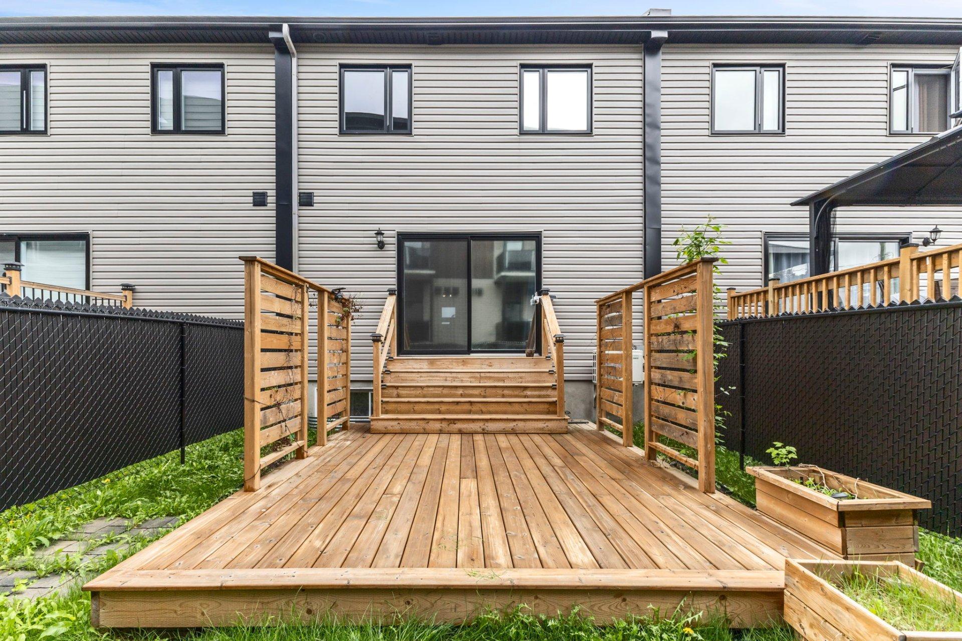 









55


Rue du Campagnard

,
Gatineau (Gatineau),




QC
J8P0M1

