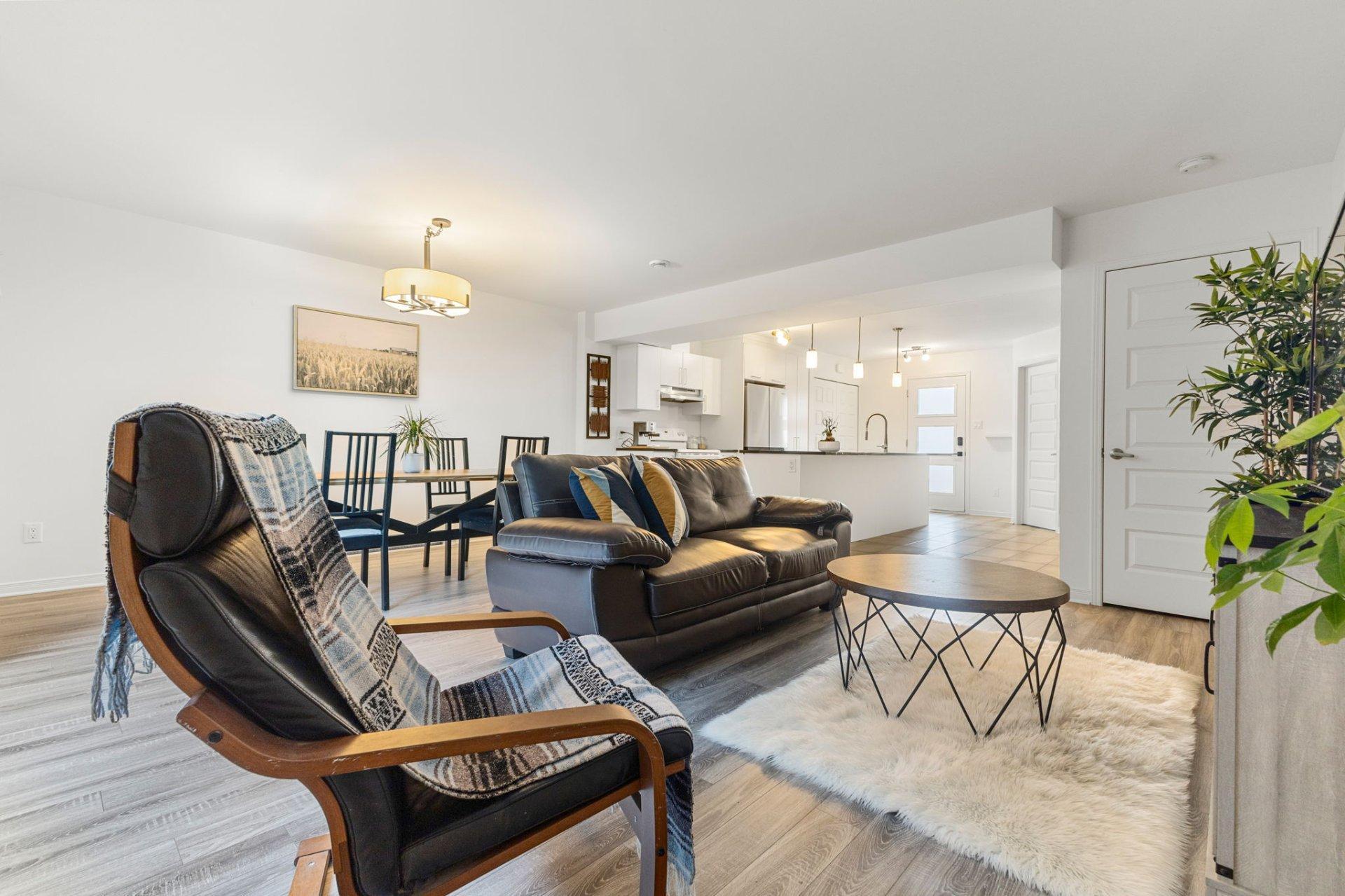 









55


Rue du Campagnard

,
Gatineau (Gatineau),




QC
J8P0M1

