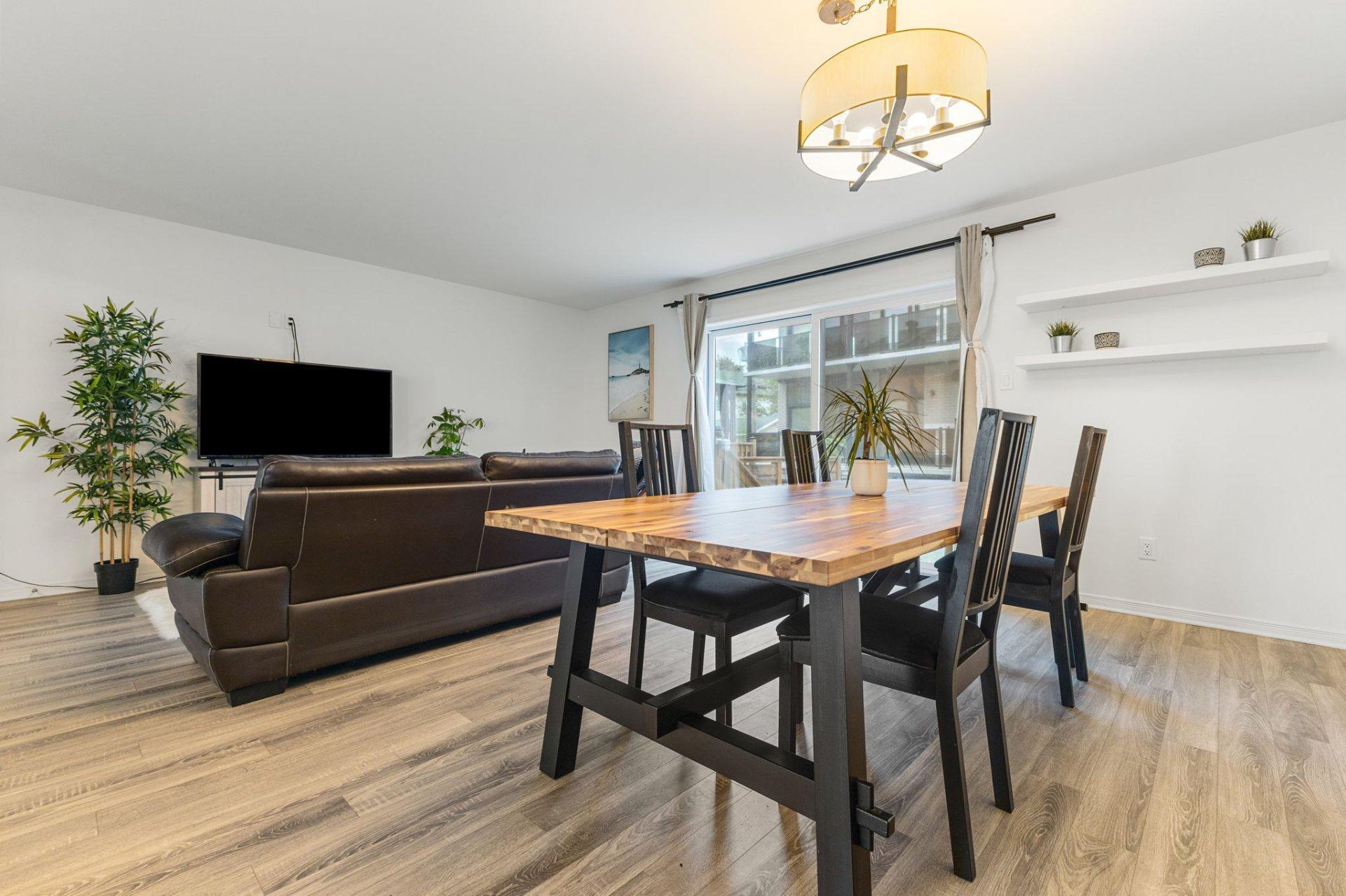 









55


Rue du Campagnard

,
Gatineau (Gatineau),




QC
J8P0M1

