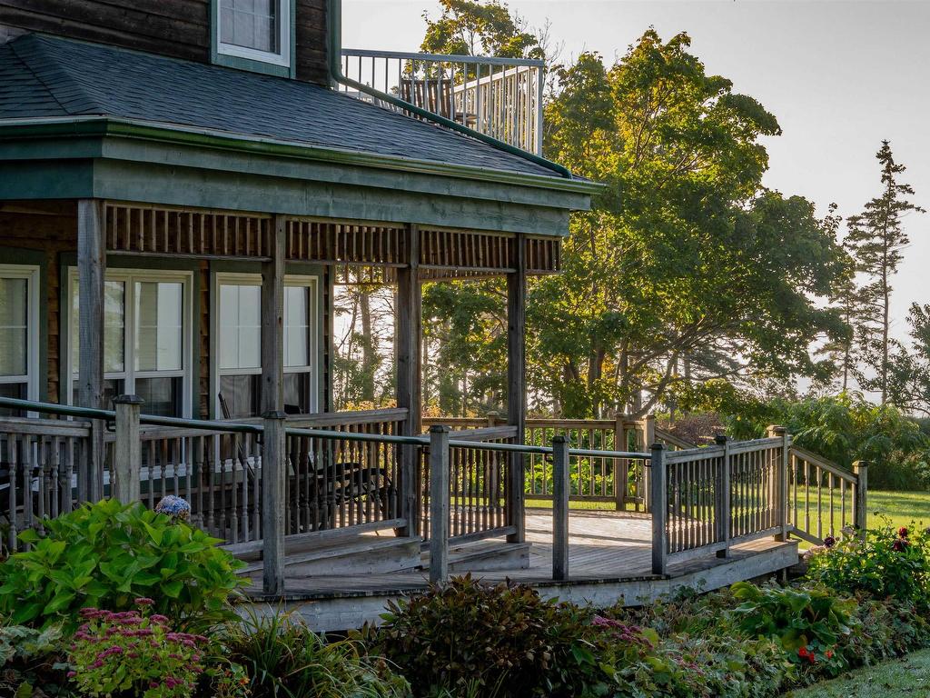 












Spry 5 222 Ark Lane

,
Little Pond,




PE
C0A 2B0

