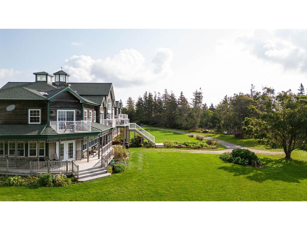 












Spry 5 222 Ark Lane

,
Little Pond,




PE
C0A 2B0

