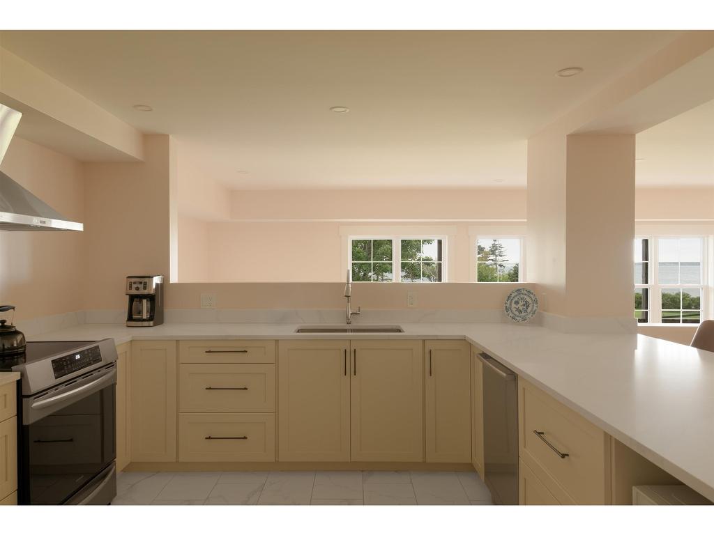 












Spry 5 222 Ark Lane

,
Little Pond,




PE
C0A 2B0

