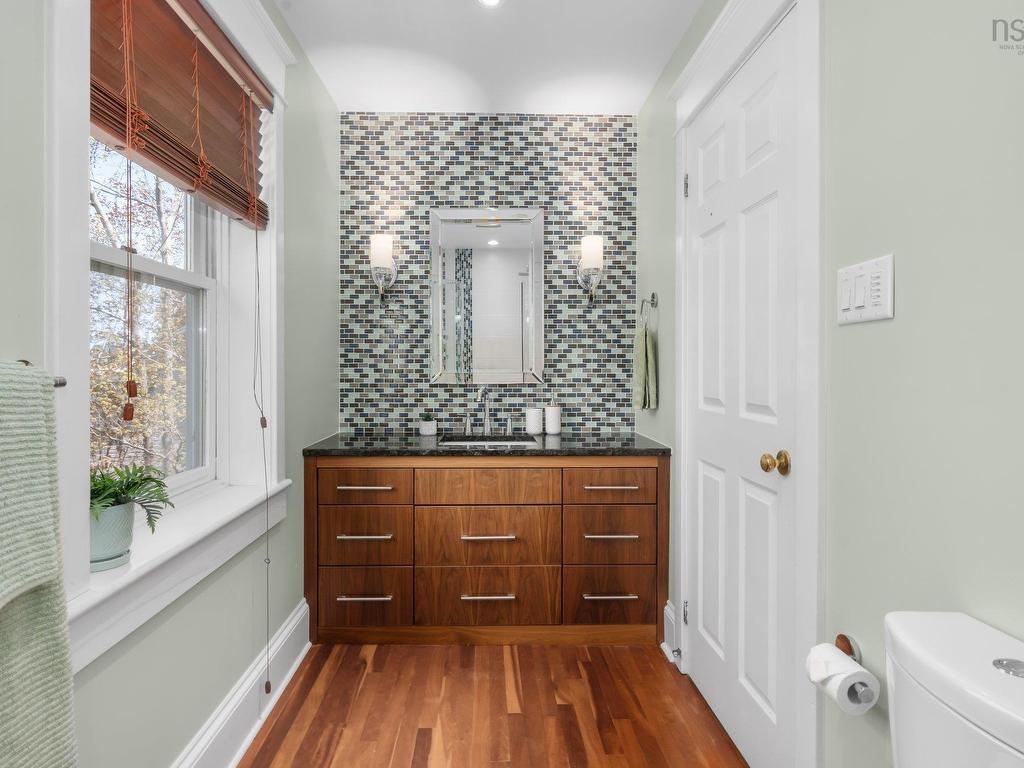 












20 Oakley Avenue

,
Halifax,




NS
B3M 3G5


