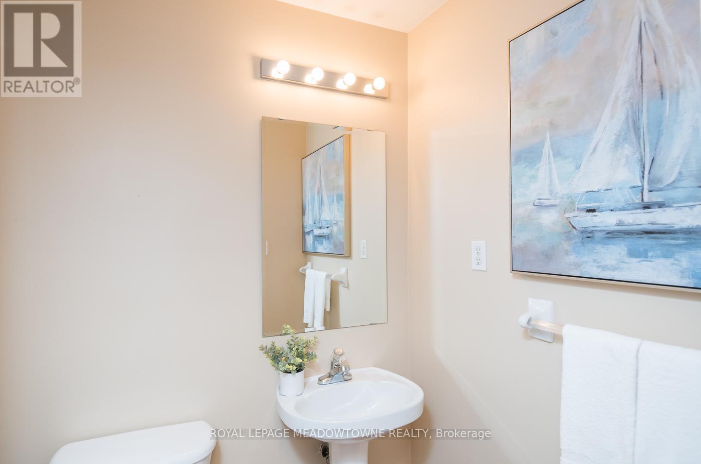 












1014 COOPER AVENUE

,
Milton,




Ontario
L9T5W7

