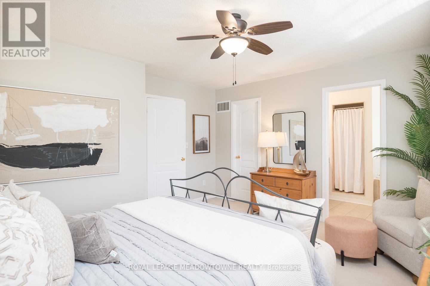 












1014 COOPER AVENUE

,
Milton,




Ontario
L9T5W7

