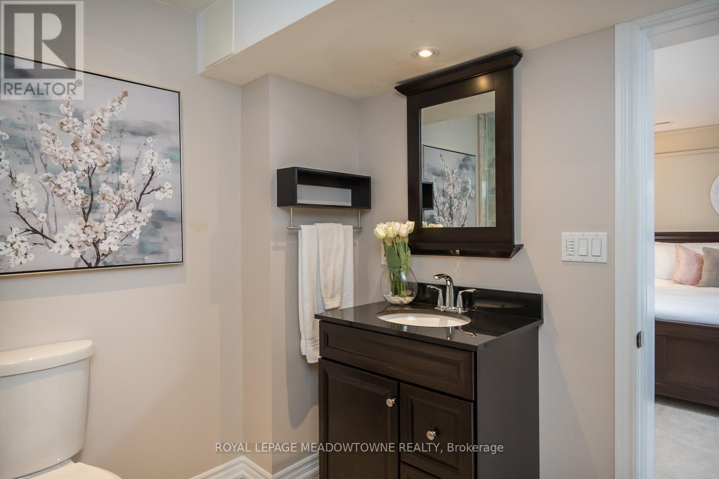 












1014 COOPER AVENUE

,
Milton,




Ontario
L9T5W7

