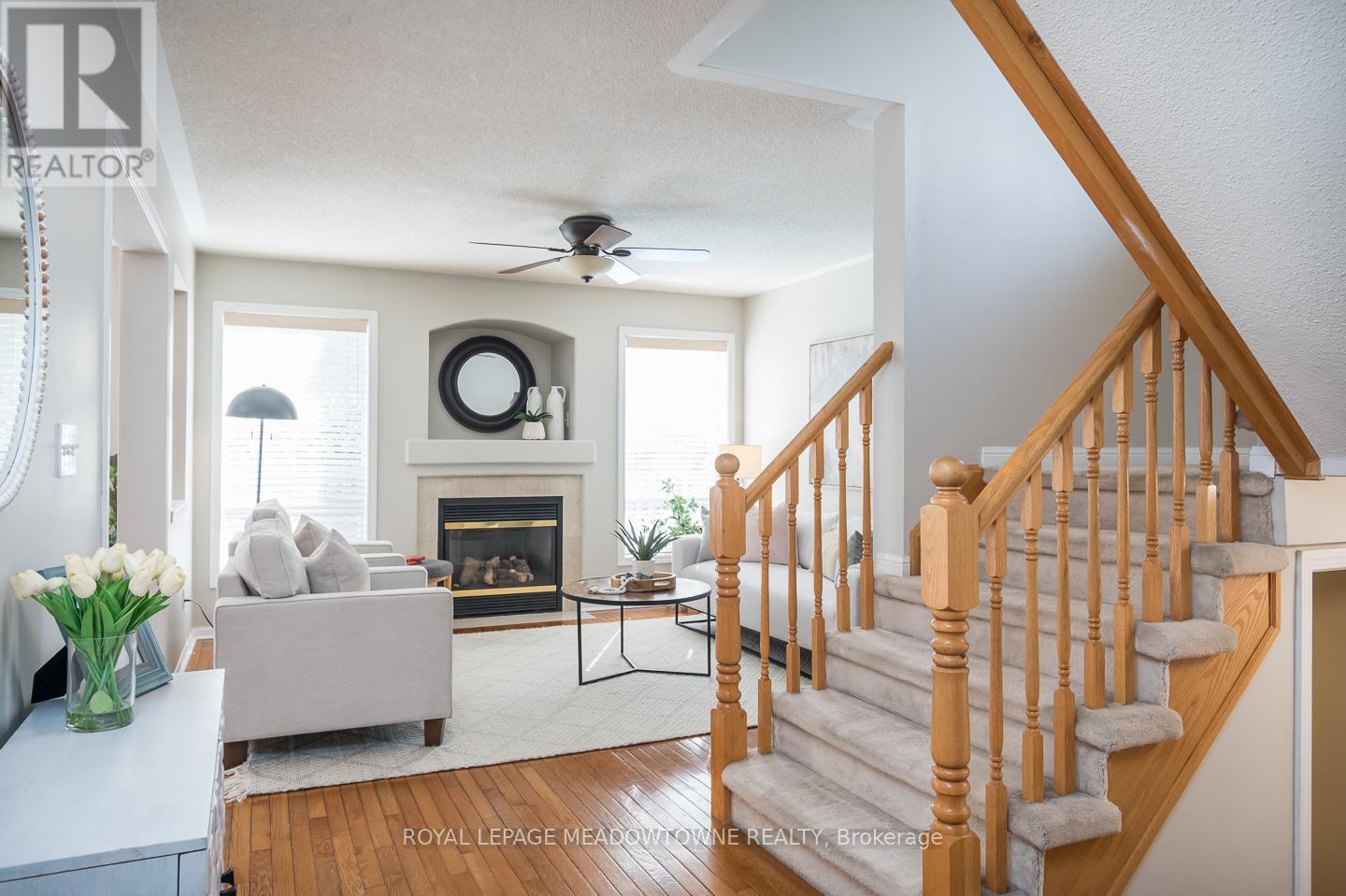












1014 COOPER AVENUE

,
Milton,




Ontario
L9T5W7

