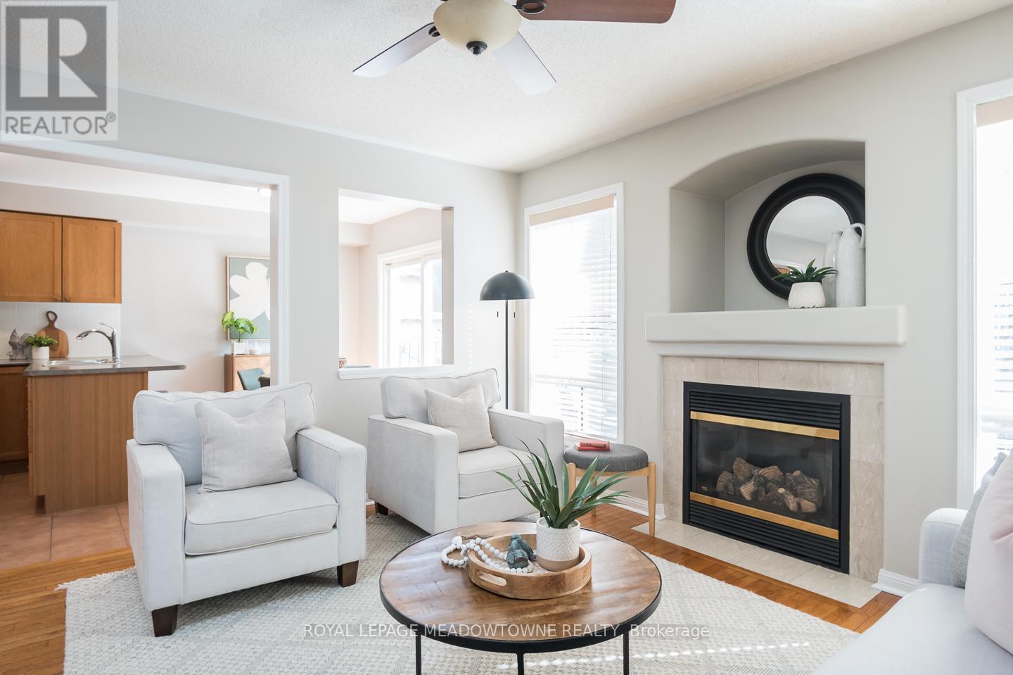 












1014 COOPER AVENUE

,
Milton,




Ontario
L9T5W7

