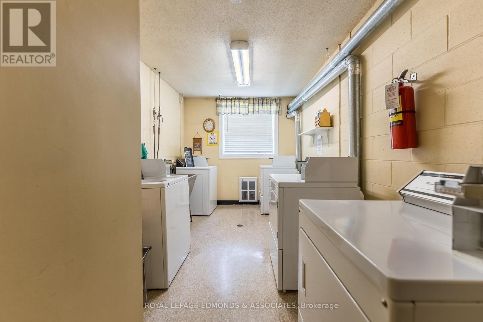 












42A HURON STREET

,
Deep River,




Ontario
K0J1P0

