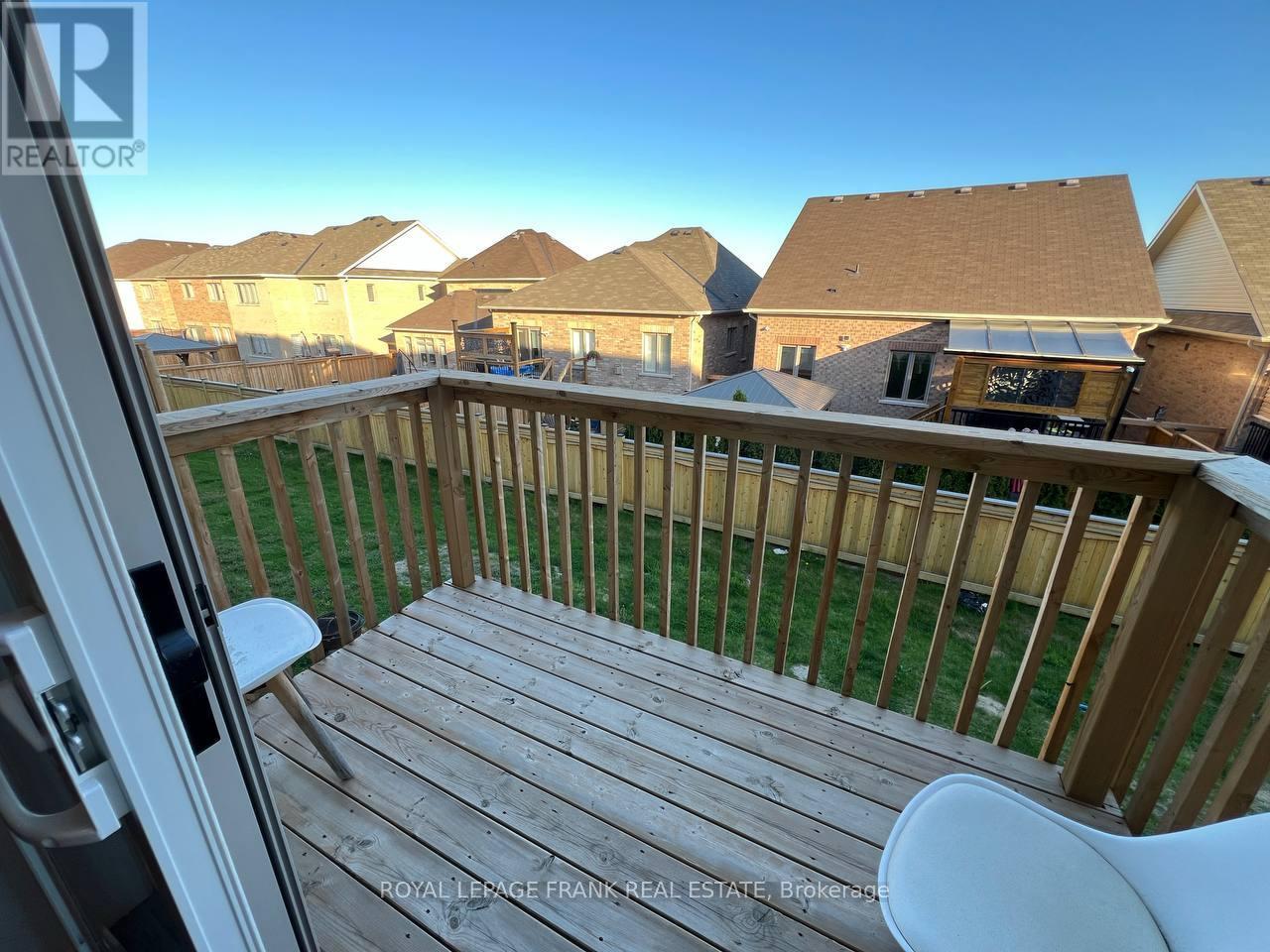 












39 BAVIN STREET

,
Clarington (Bowmanville),




Ontario
L1C7H5

