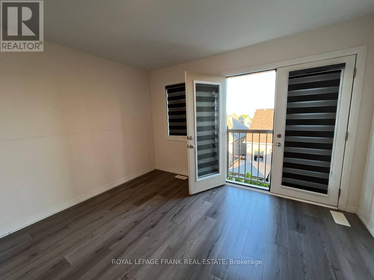 












39 BAVIN STREET

,
Clarington (Bowmanville),




Ontario
L1C7H5

