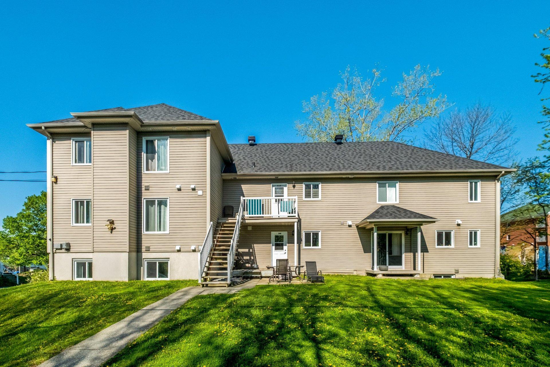 









540

 - 550


Rue des Coquelicots

,
Sherbrooke (Fleurimont),




QC
J1E4E1

