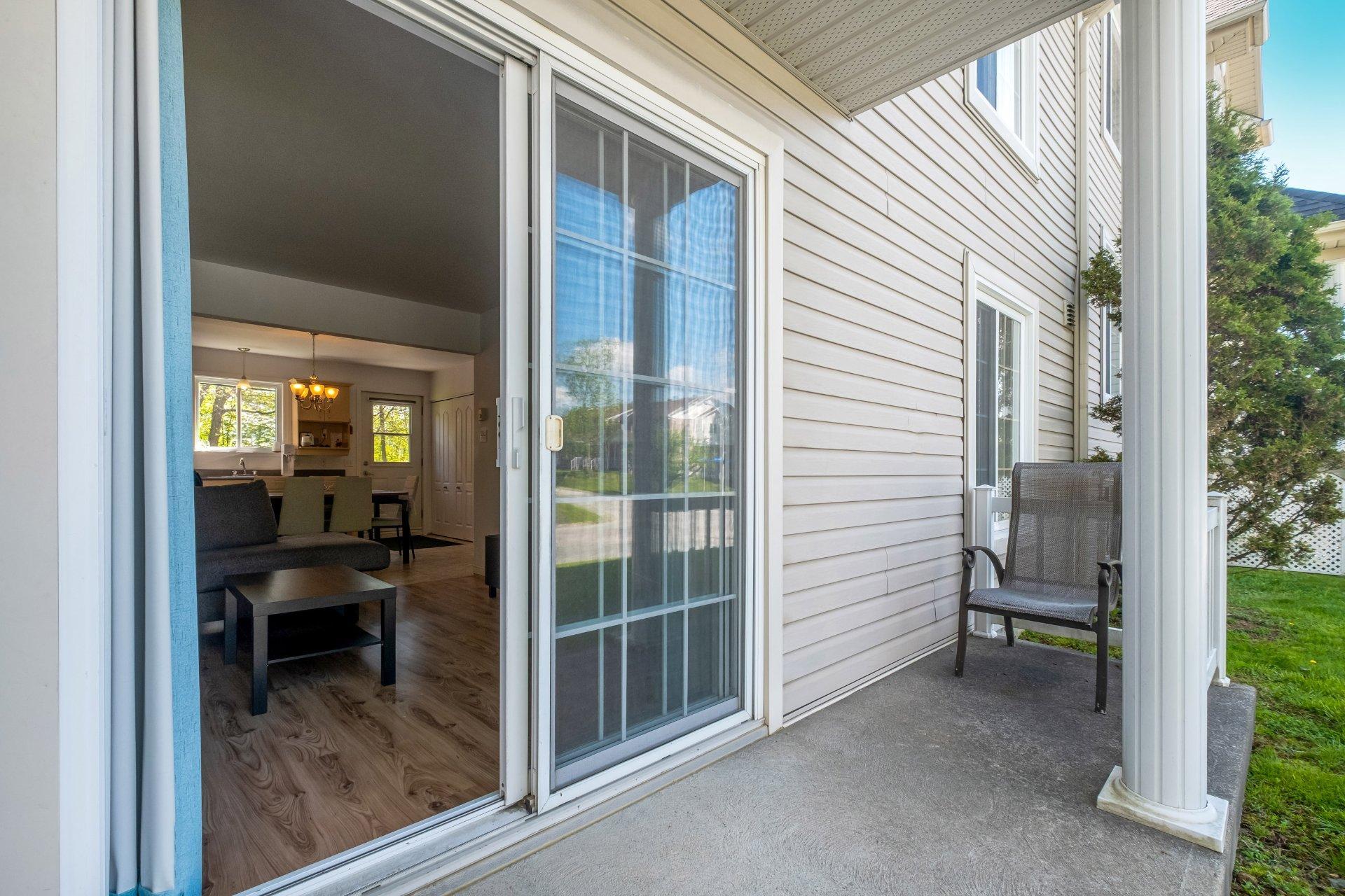 









540

 - 550


Rue des Coquelicots

,
Sherbrooke (Fleurimont),




QC
J1E4E1

