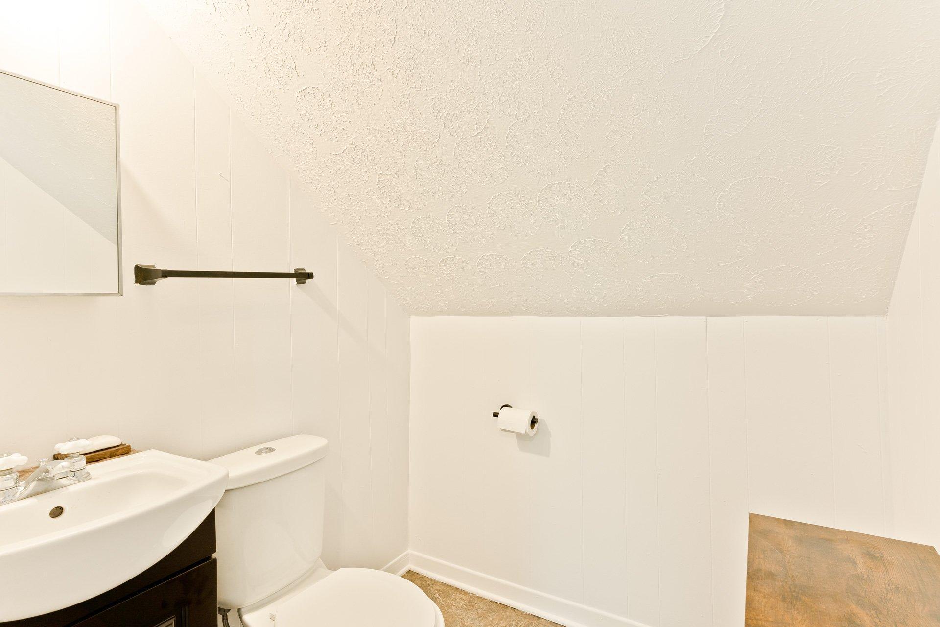 









312


Rue Mont-Plaisant

,
Sherbrooke (Fleurimont),




QC
J1E2A7

