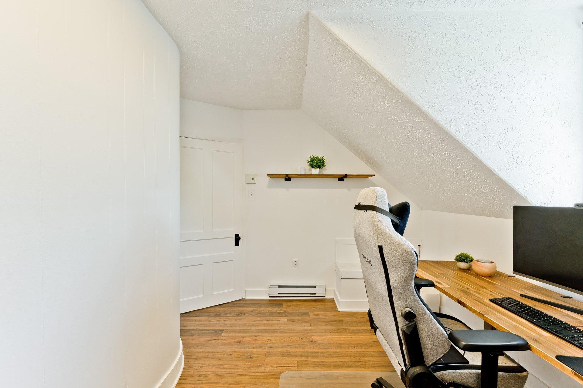 









312


Rue Mont-Plaisant

,
Sherbrooke (Fleurimont),




QC
J1E2A7

