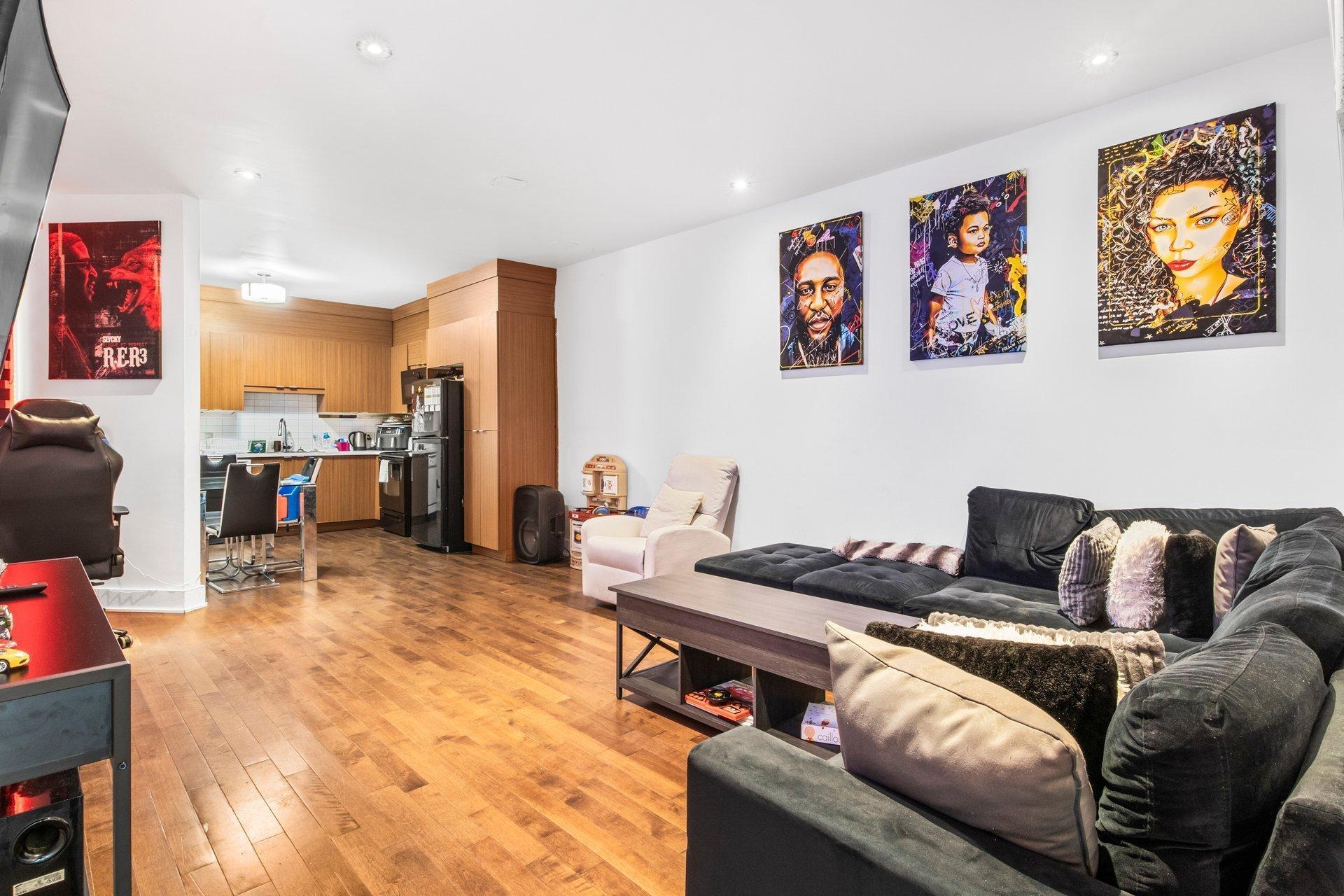 









1478

 - 1482


Av. Bourbonnière

,
Montréal (Mercier/Hochelaga-Maisonneuve),




QC
H1W3N2

