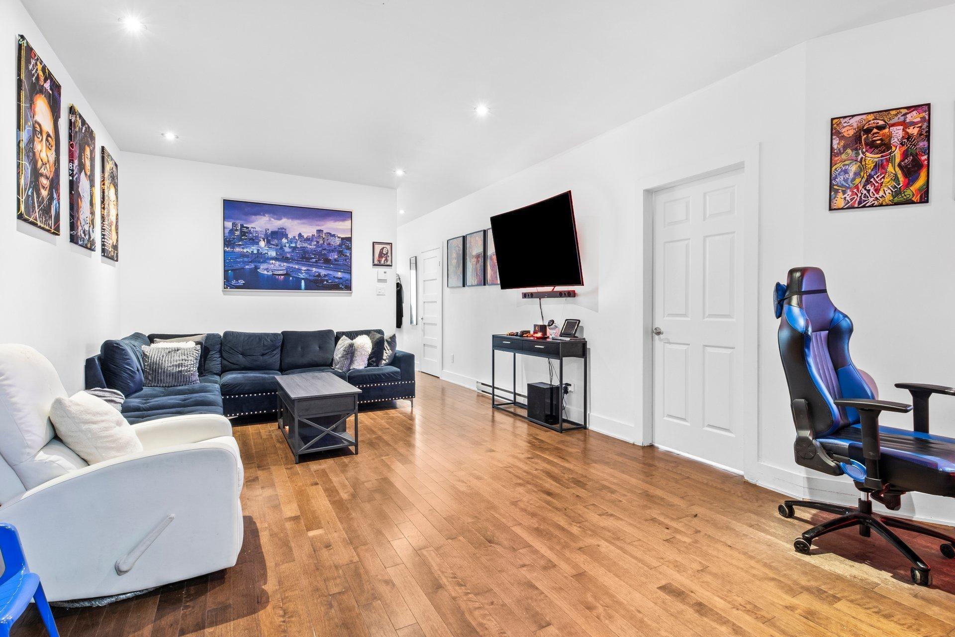 









1478

 - 1482


Av. Bourbonnière

,
Montréal (Mercier/Hochelaga-Maisonneuve),




QC
H1W3N2

