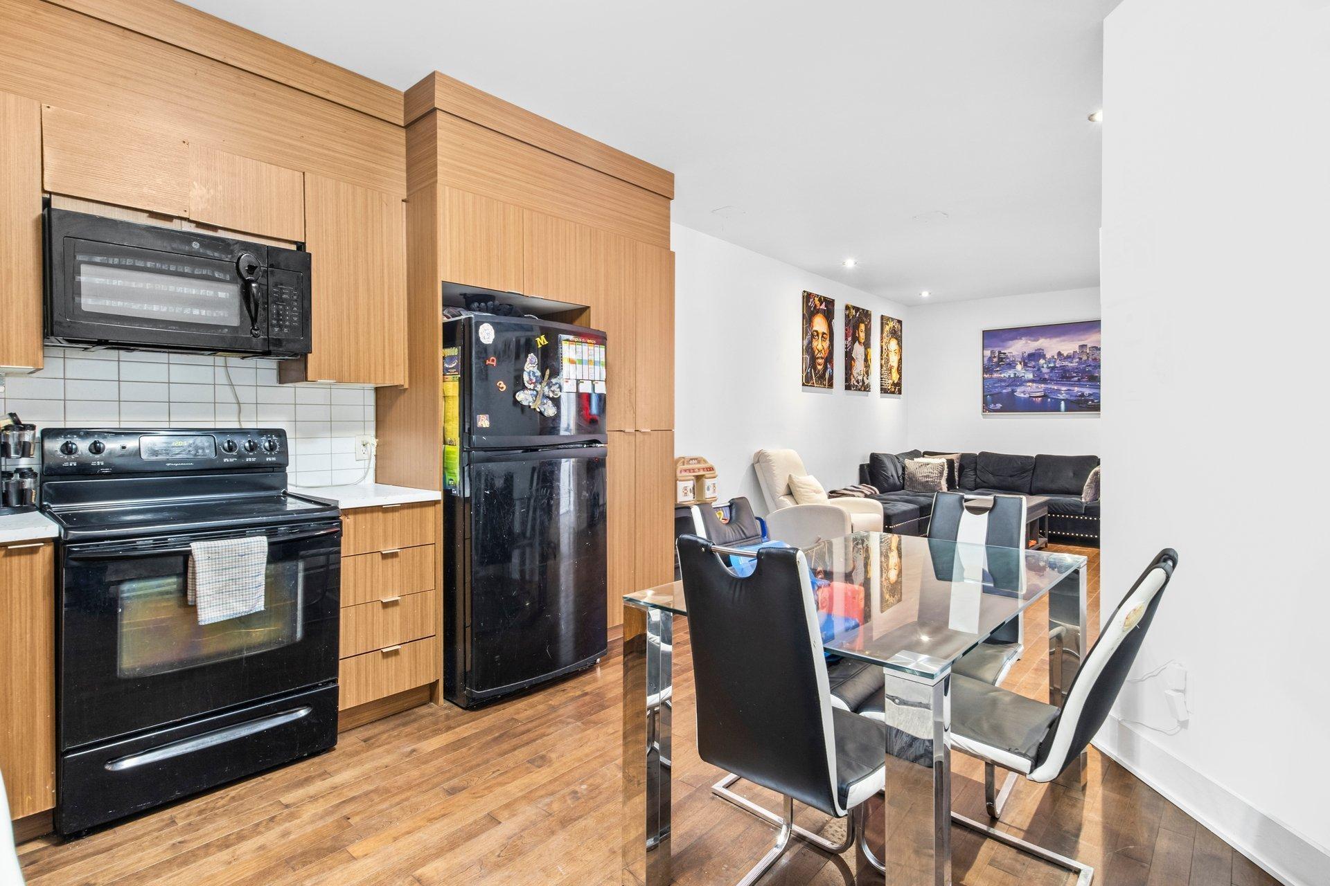 









1478

 - 1482


Av. Bourbonnière

,
Montréal (Mercier/Hochelaga-Maisonneuve),




QC
H1W3N2

