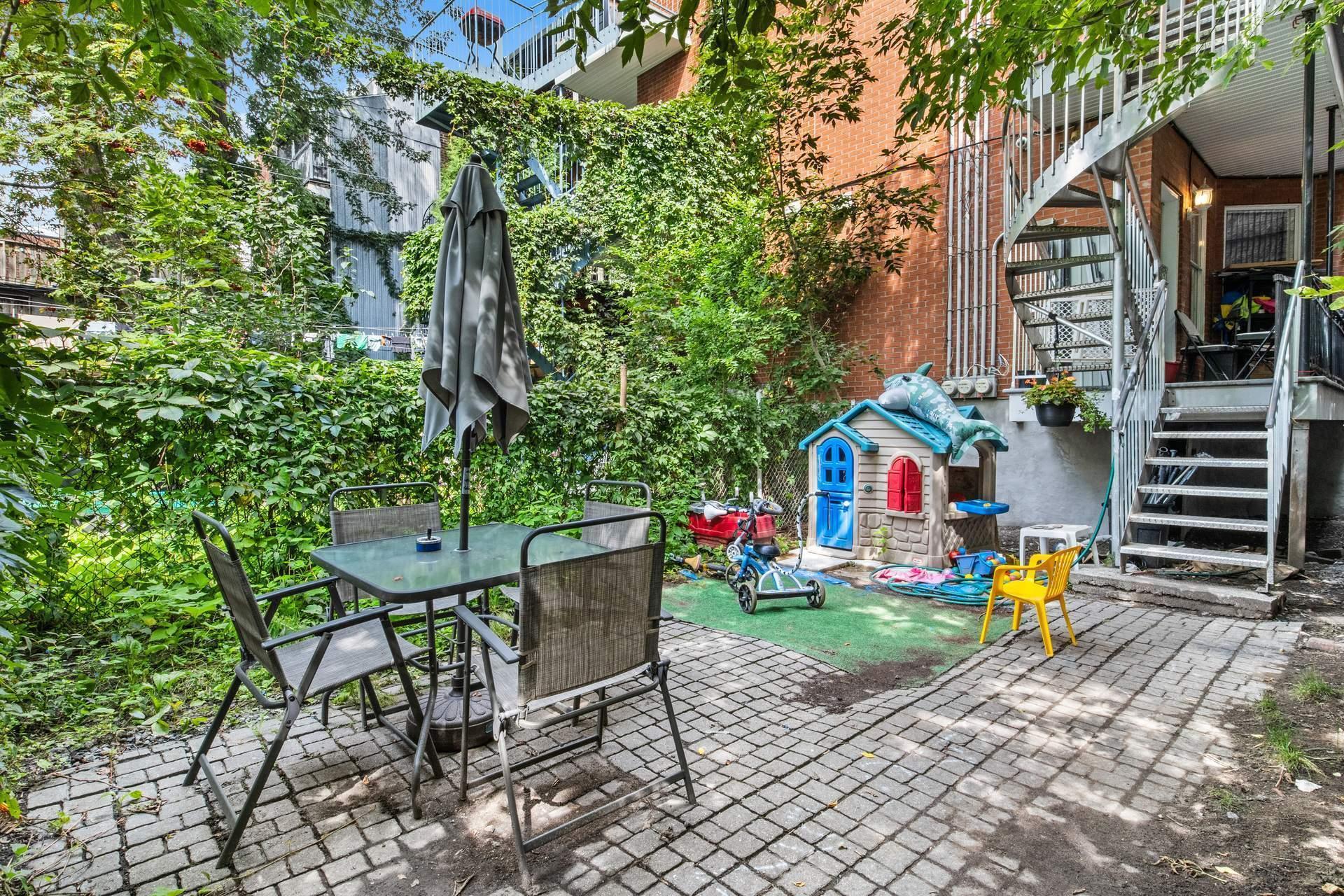 









1478

 - 1482


Av. Bourbonnière

,
Montréal (Mercier/Hochelaga-Maisonneuve),




QC
H1W3N2

