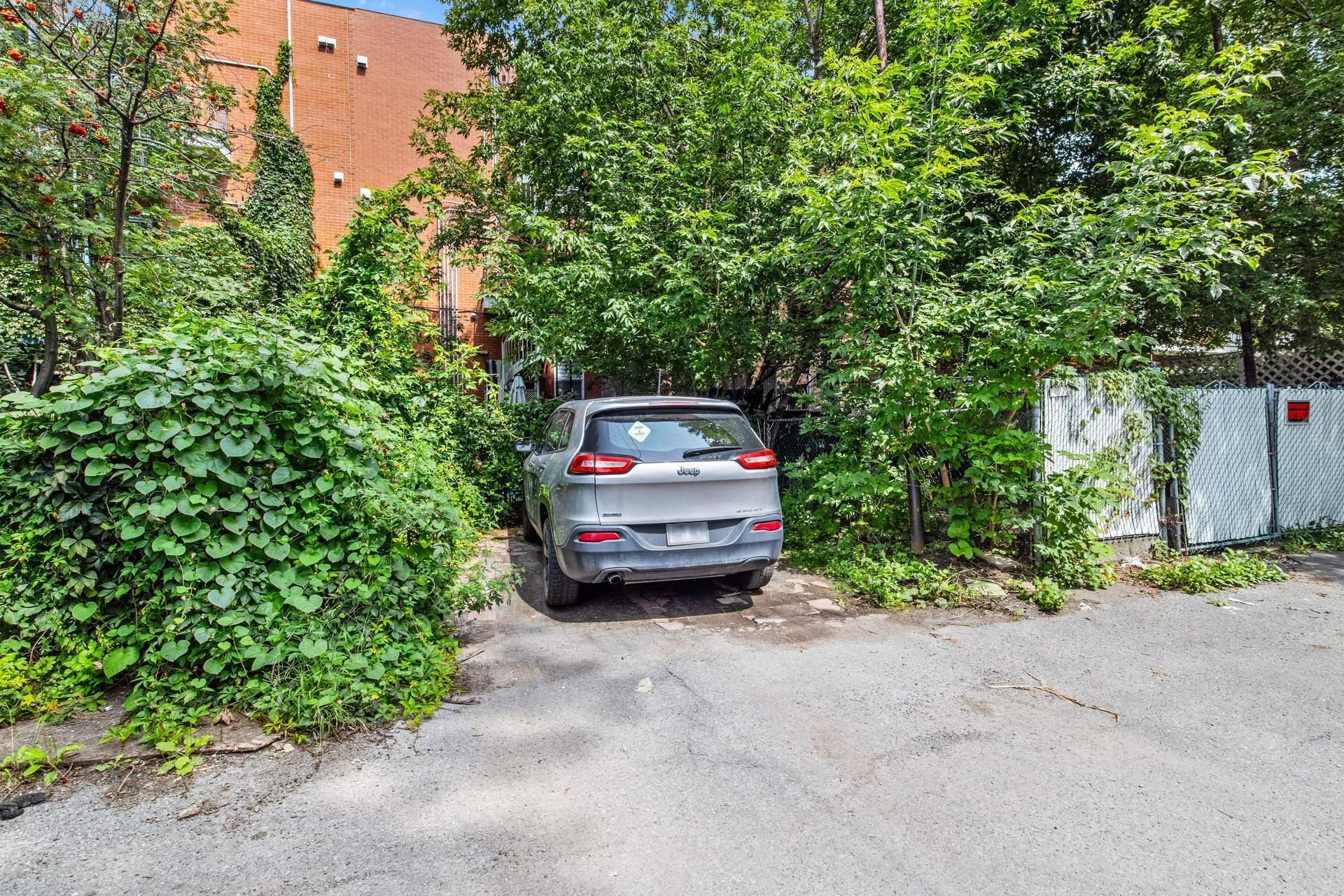 









1478

 - 1482


Av. Bourbonnière

,
Montréal (Mercier/Hochelaga-Maisonneuve),




QC
H1W3N2

