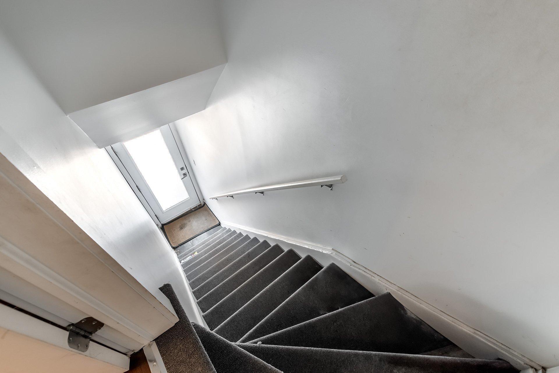 









1478

 - 1482


Av. Bourbonnière

,
Montréal (Mercier/Hochelaga-Maisonneuve),




QC
H1W3N2

