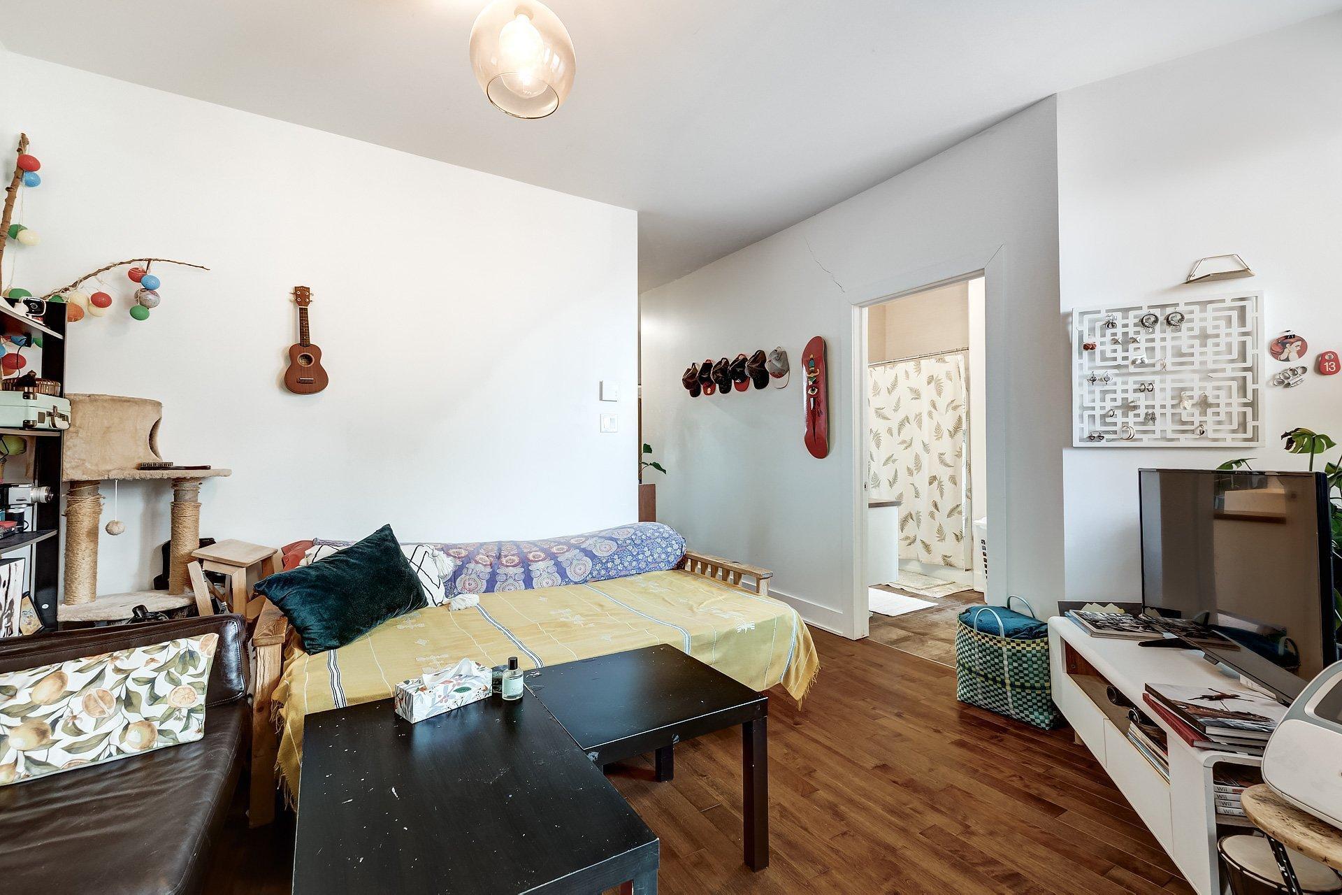 









1478

 - 1482


Av. Bourbonnière

,
Montréal (Mercier/Hochelaga-Maisonneuve),




QC
H1W3N2

